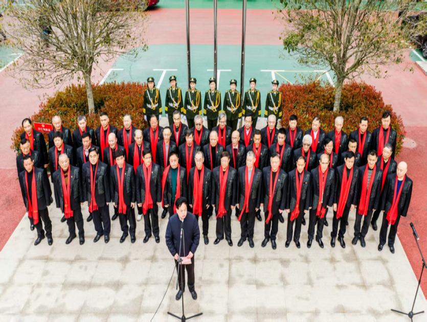 南通市老年大学隆重举行新学期升国旗仪式